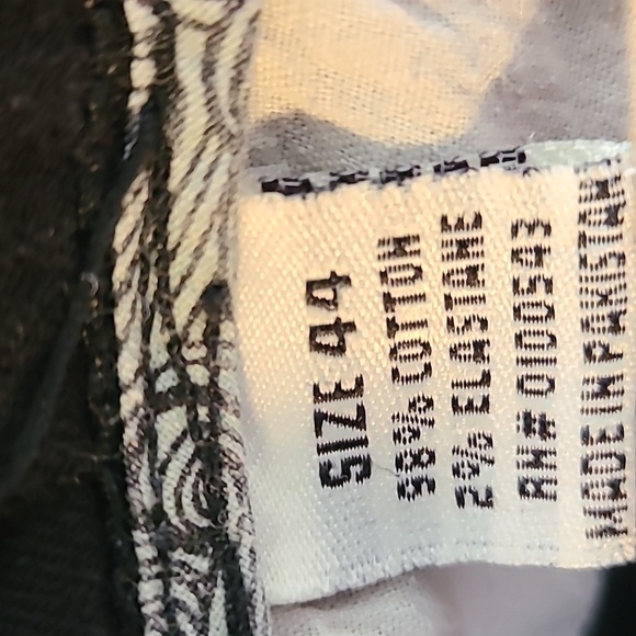 FWRD Black and Orange Cargo Shorts, Size 44 - Picture 10 of 10